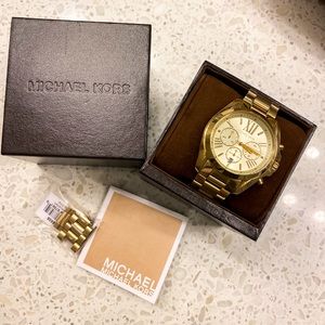 Michael Kors Women’s Bradshaw 43mm watch